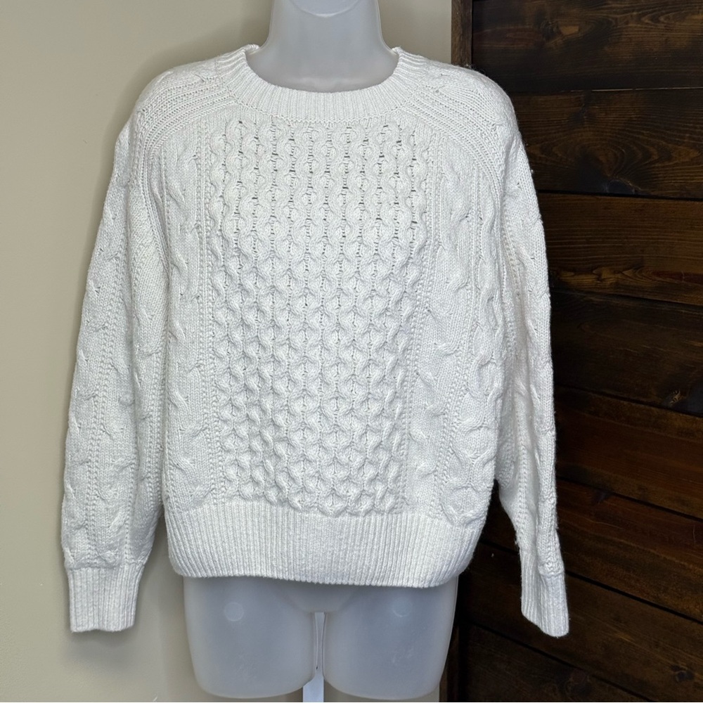 Universal Thread Ivory Cable Knit Sweater Womens Size M cotton wool nylon